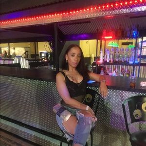 Meet your Posher, Caroline